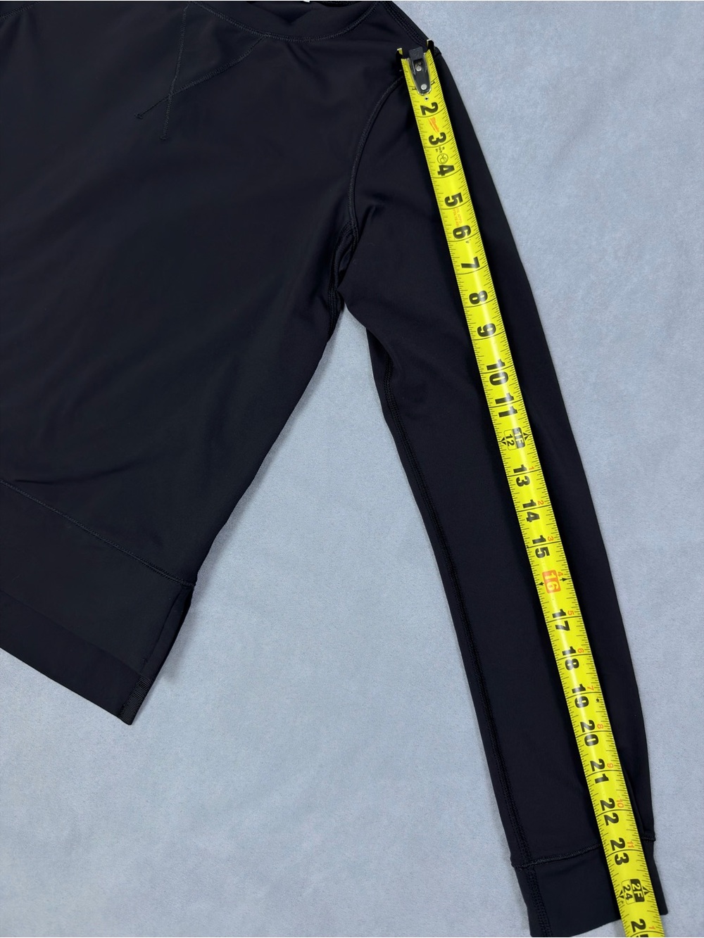 Lululemon Black Long Sleeve Crew Neck Back Zip Running Top - Picture 8 of 9